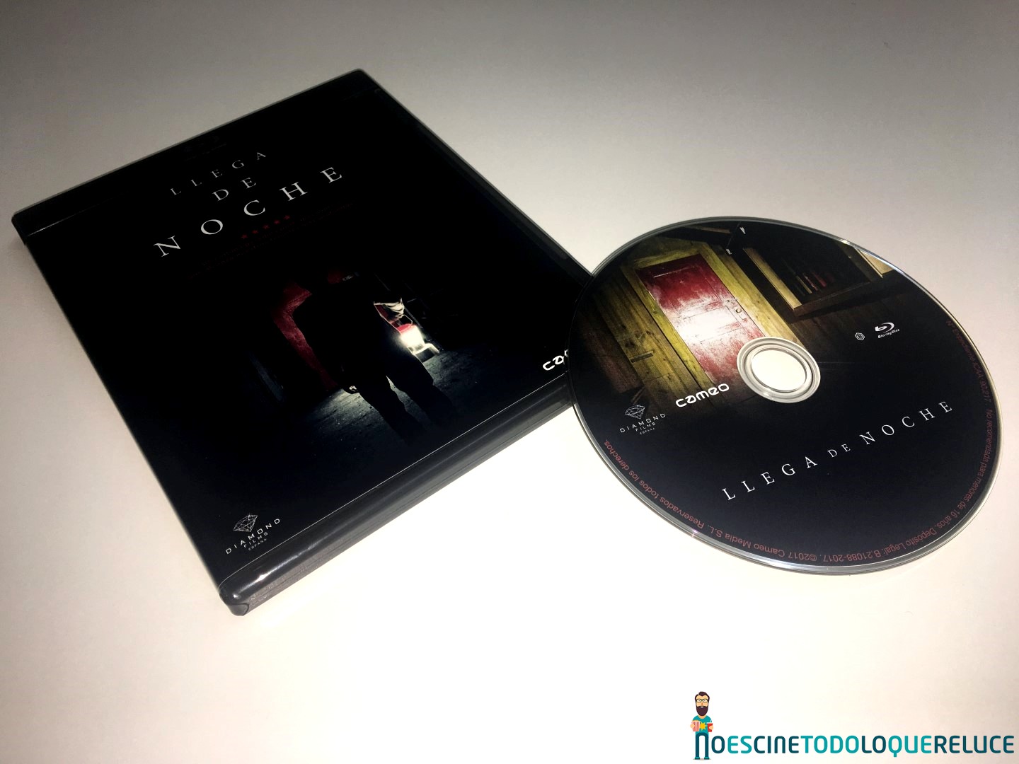 'Llega de noche': Reportaje fotográfico y detalles de la edición Blu-ray